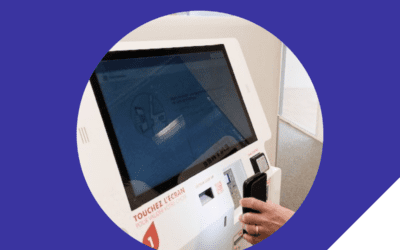 Bornes d’accueil patients avec lecteur QR code Pass Sanitaire